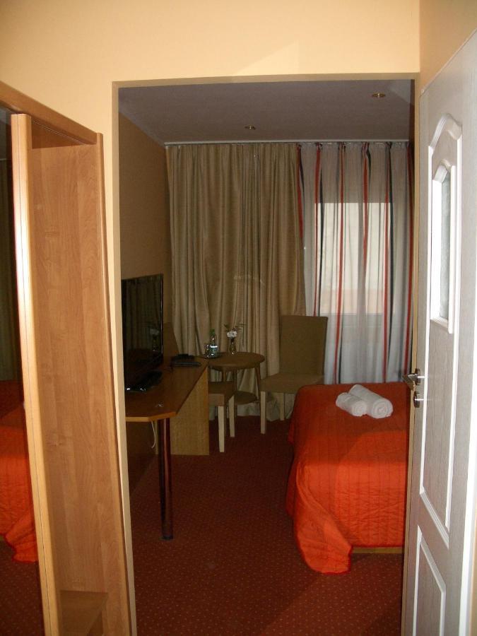 Bed and Breakfast Kardamon Żary Habitación foto