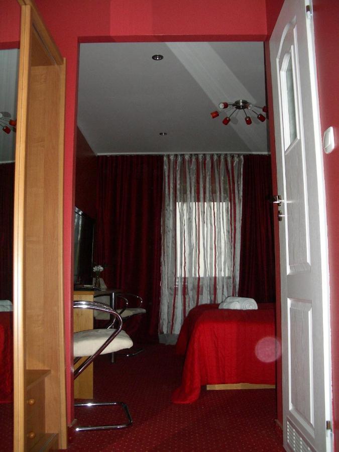 Bed and Breakfast Kardamon Żary Habitación foto