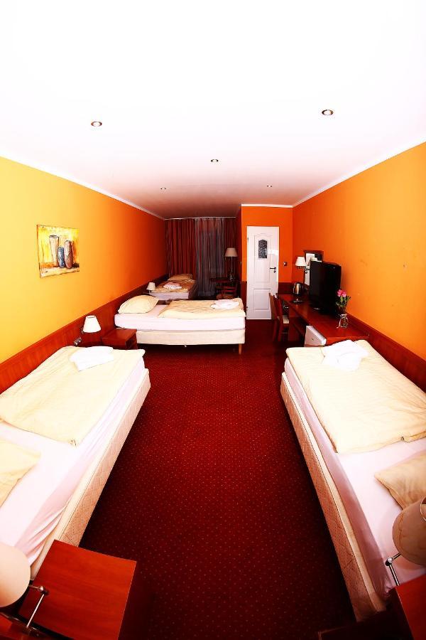 Bed and Breakfast Kardamon Żary Habitación foto